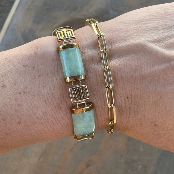 14k Gold & Jade Bracelet - Picture 4 of 9
